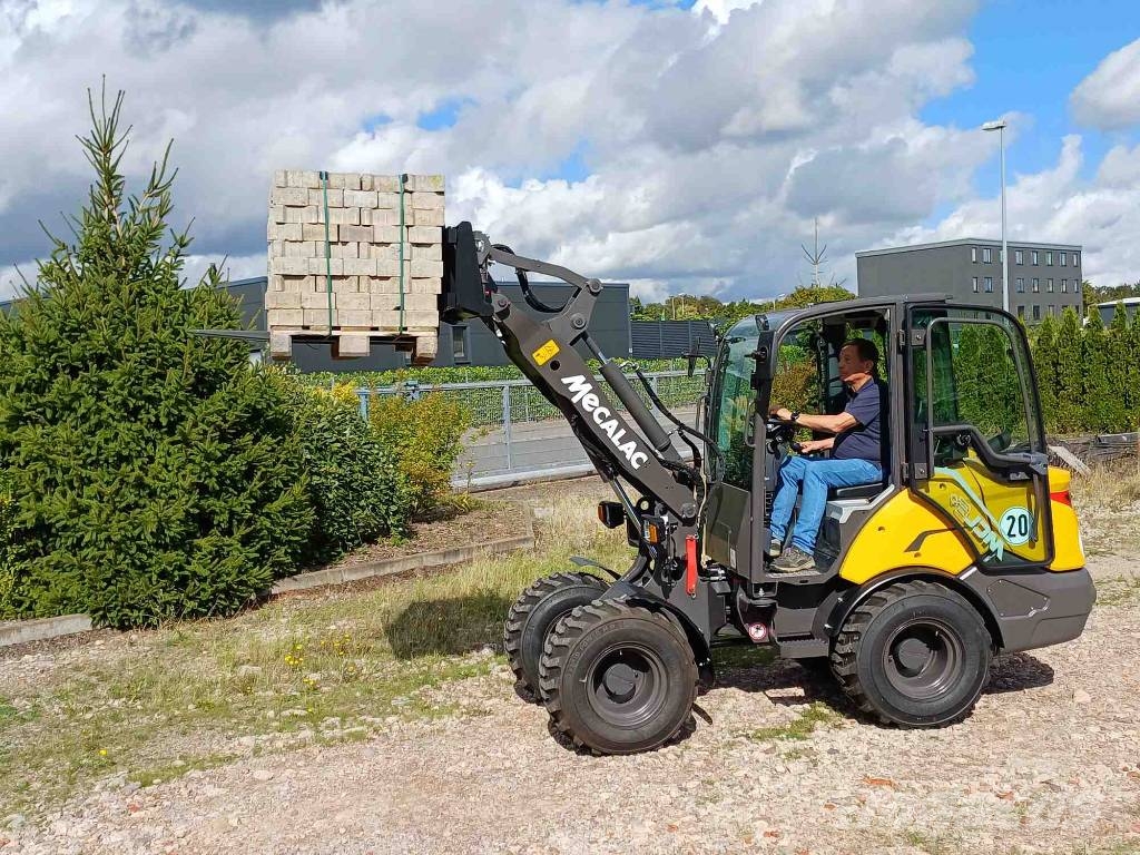 Mecalac MCL 6+ Gumikerekes homlokrakodók