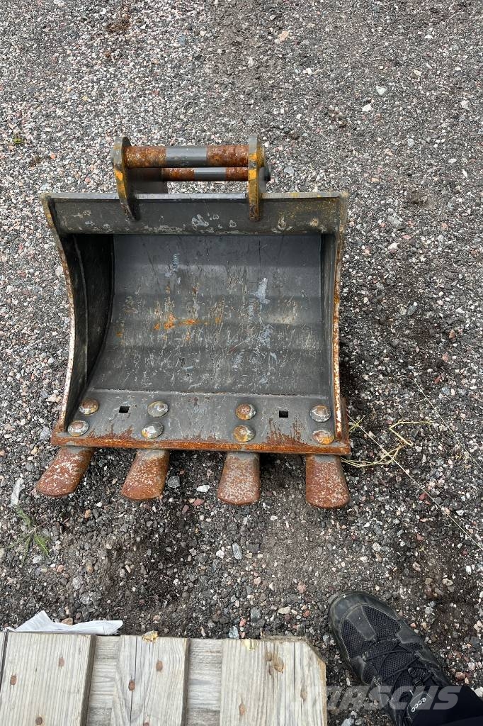 SMP DS55/STS80 Buckets