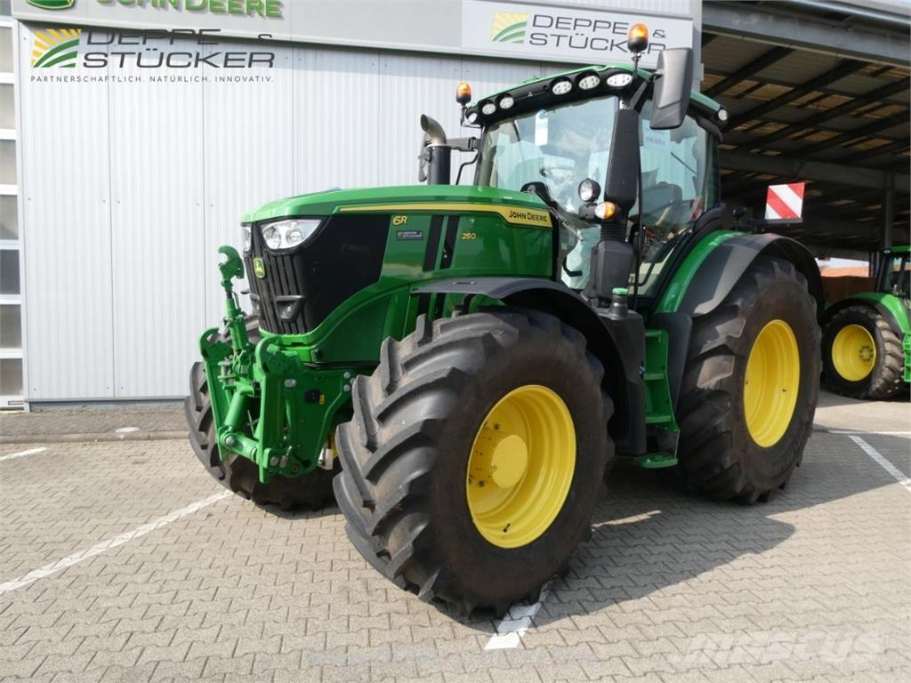John Deere 6R 250 Další