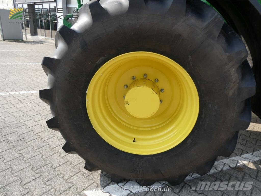 John Deere 6R 250 Další