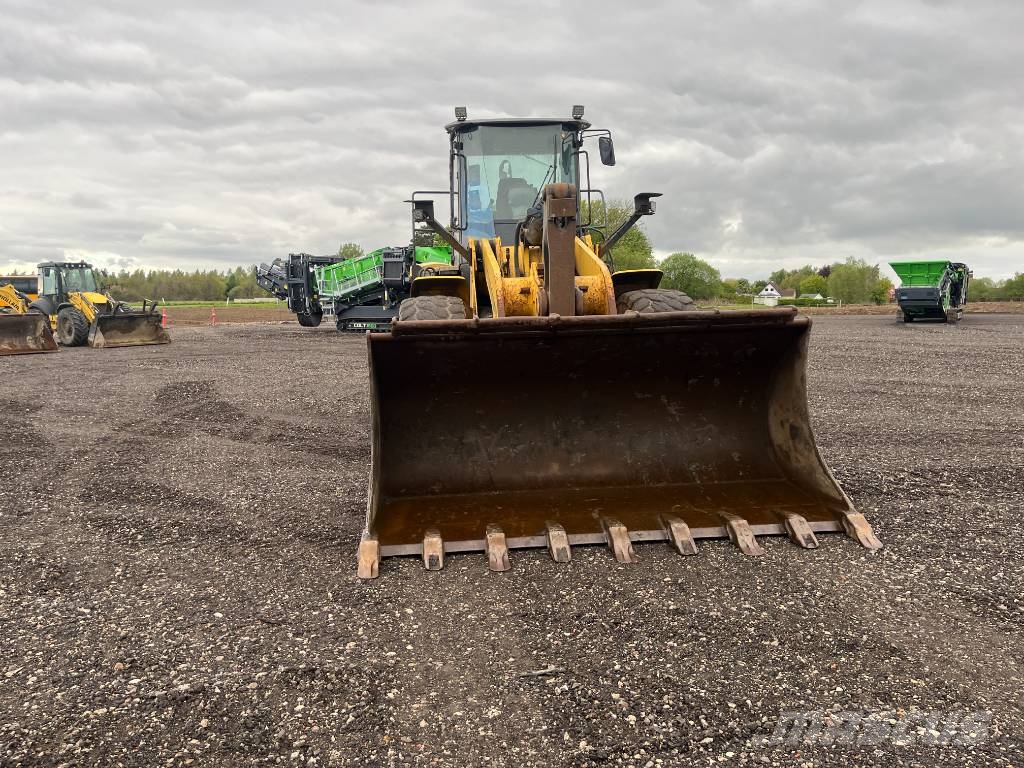 New Holland W 270 B Cargadoras sobre ruedas