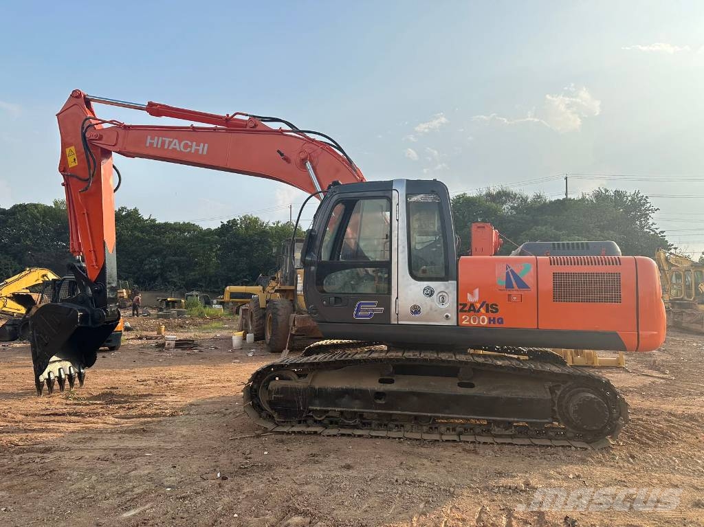 Hitachi ZX200 Gravemaskiner på larvebånd