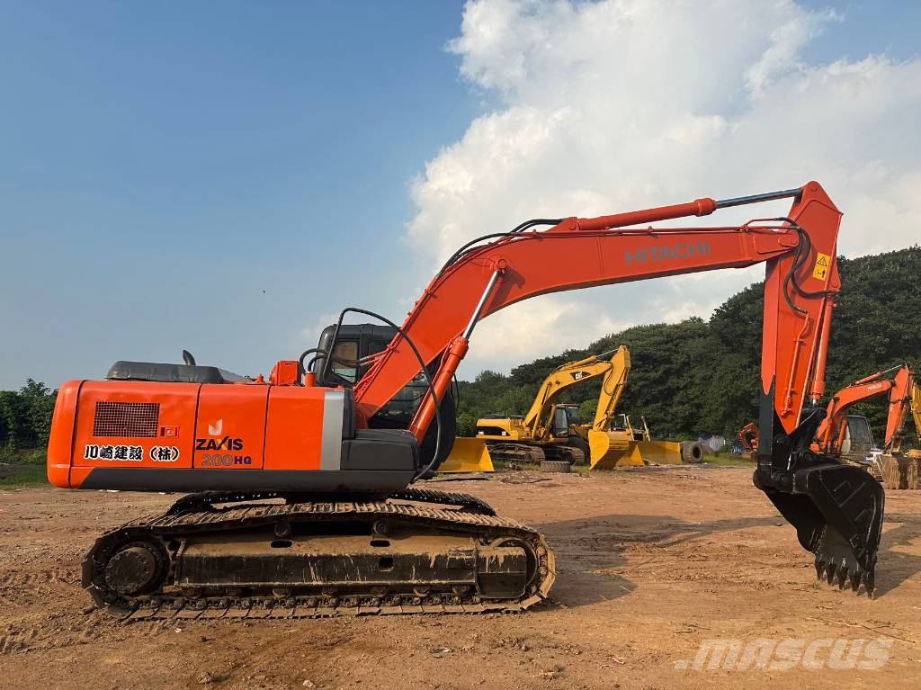 Hitachi ZX200 Gravemaskiner på larvebånd