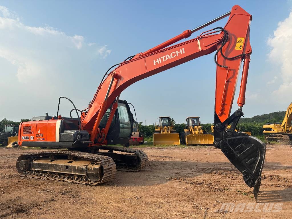 Hitachi ZX200 Gravemaskiner på larvebånd