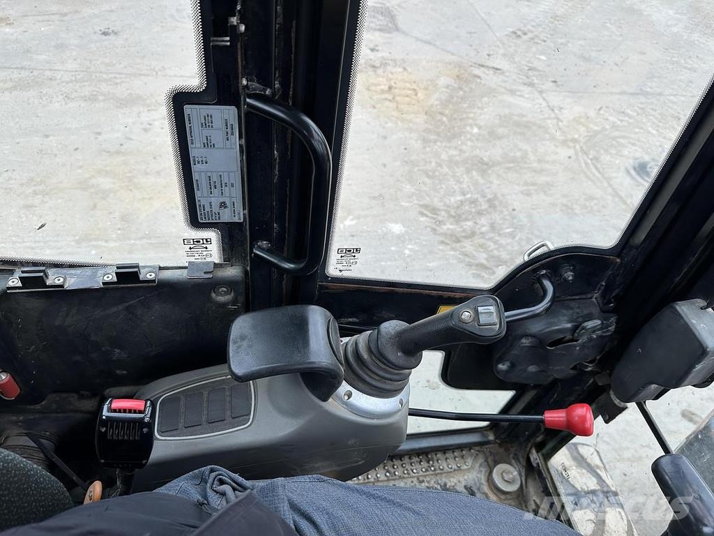 JCB 48Z-1 Minigraafmachines < 7t