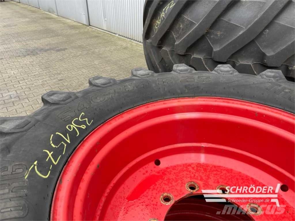 Fendt 2X 540/65 R28 / 2X 650/65 R38 TRELLEBORG Gume, točkovi i felne