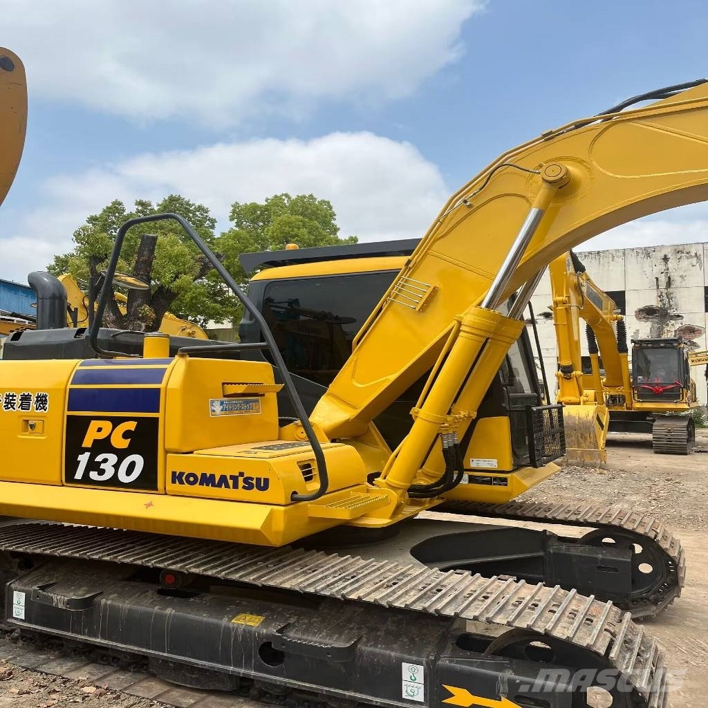 Komatsu PC130 Paletli ekskavatörler