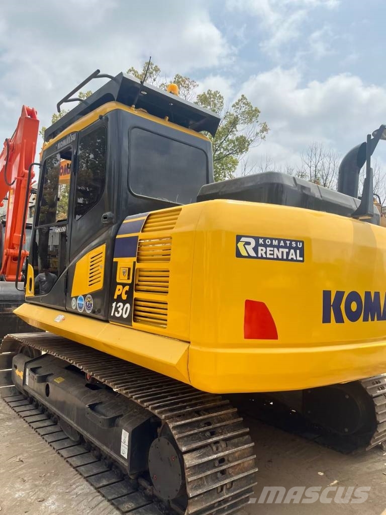 Komatsu PC130 Paletli ekskavatörler