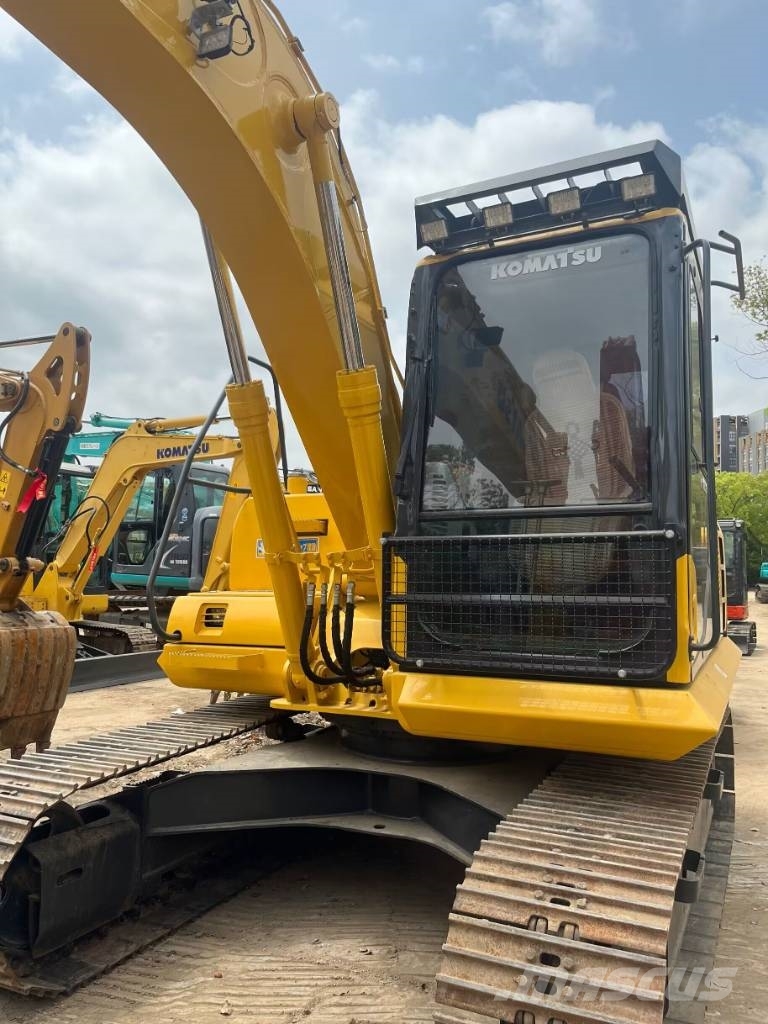 Komatsu PC130 Paletli ekskavatörler
