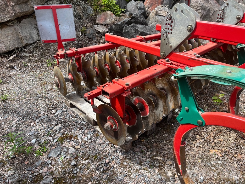 Kverneland CLC PRO 300 Cultivatoren