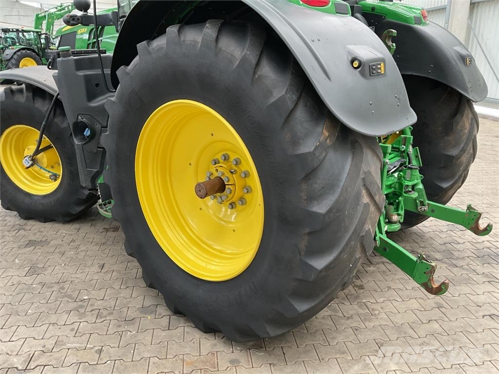 John Deere 6215R Tratores Agrícolas usados