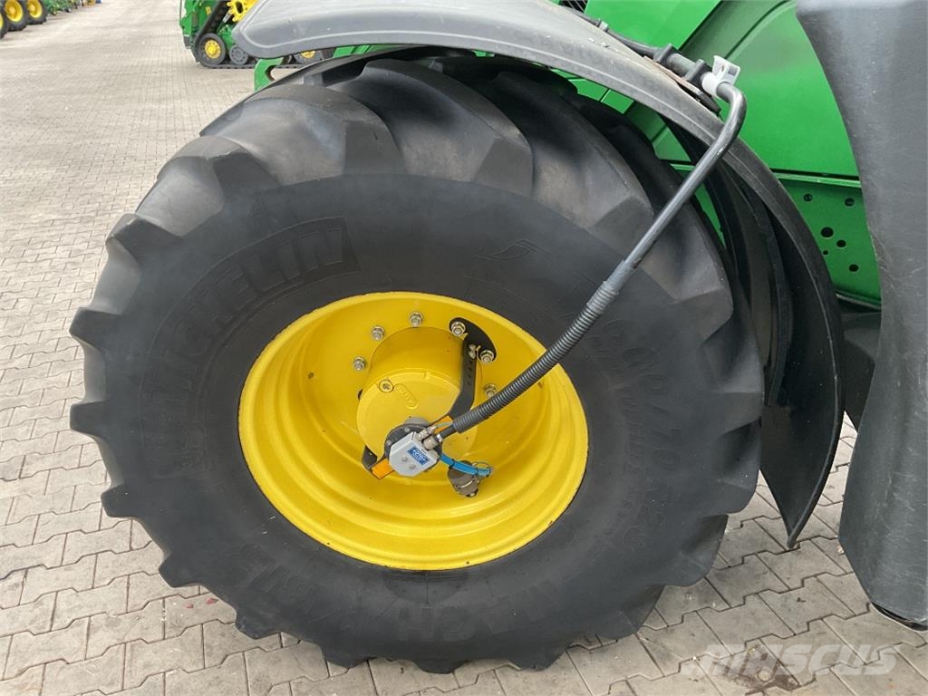 John Deere 6215R Tratores Agrícolas usados