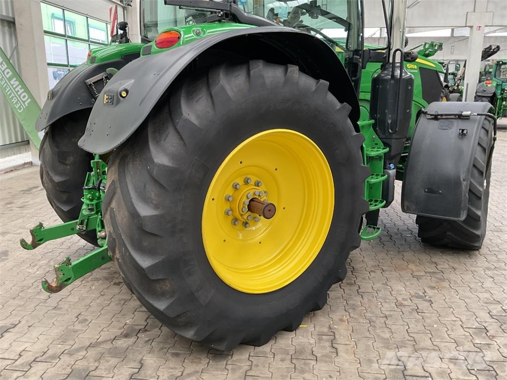 John Deere 6215R Tratores Agrícolas usados