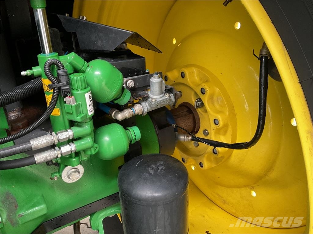 John Deere 6215R Tratores Agrícolas usados