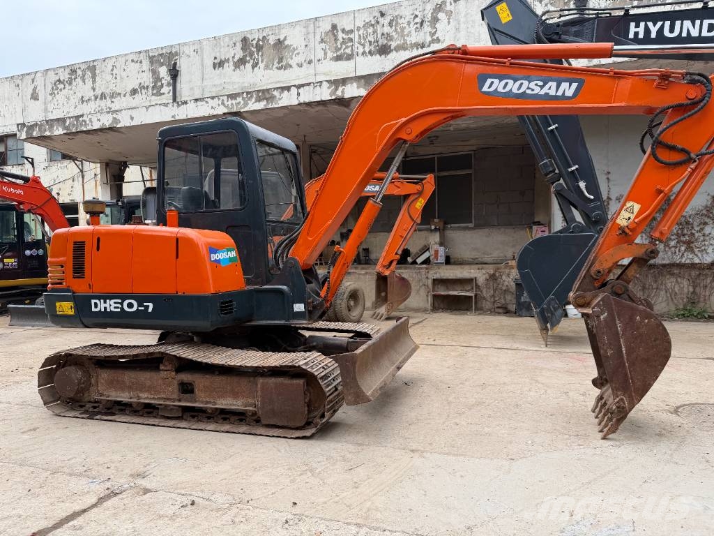 Doosan DH55-7 28th Anniversary Promotion Price حفارات زحافة