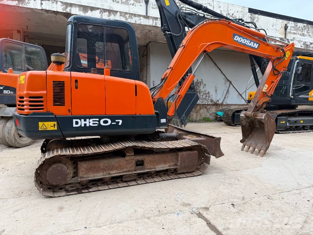 Doosan DH55-7 28th Anniversary Promotion Price حفارات زحافة
