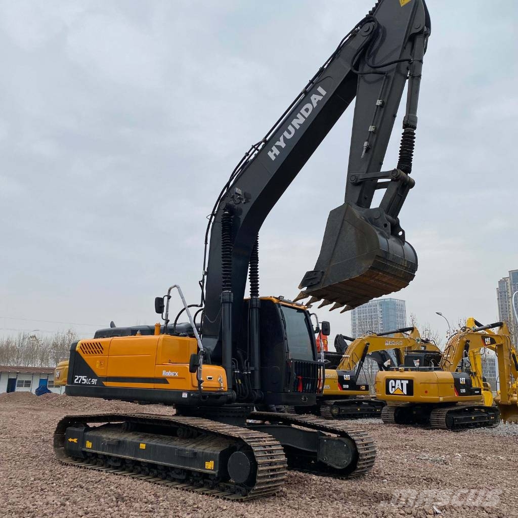 Hyundai 275 Raupenbagger