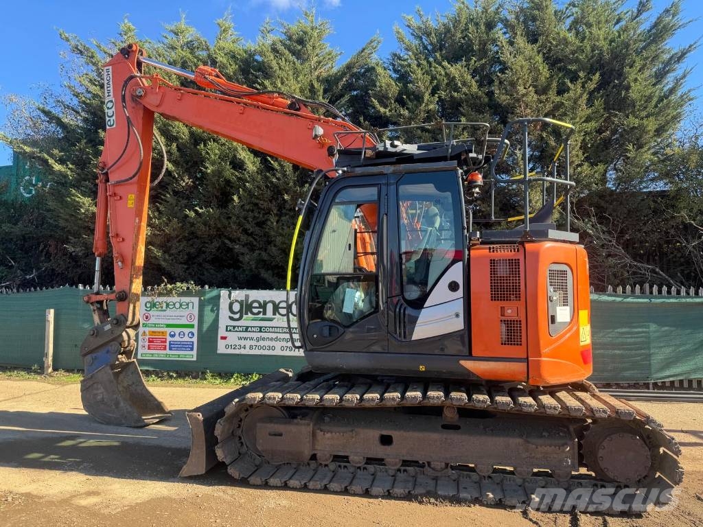Hitachi ZX 135 US-6 Roomikekskavaatorid