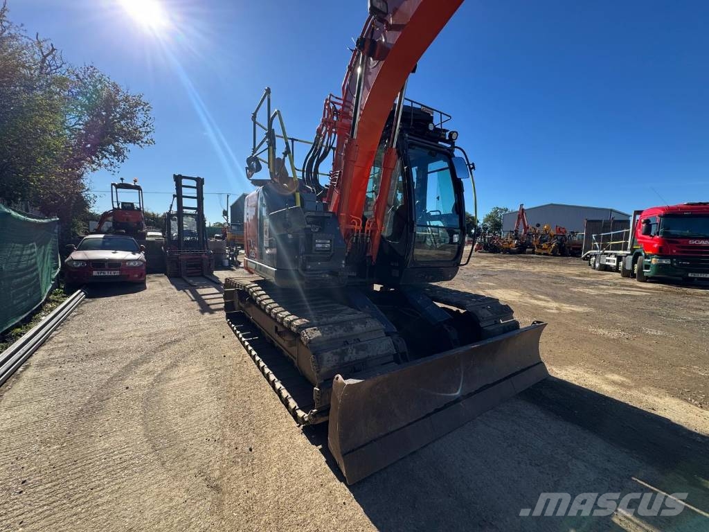 Hitachi ZX 135 US-6 Roomikekskavaatorid