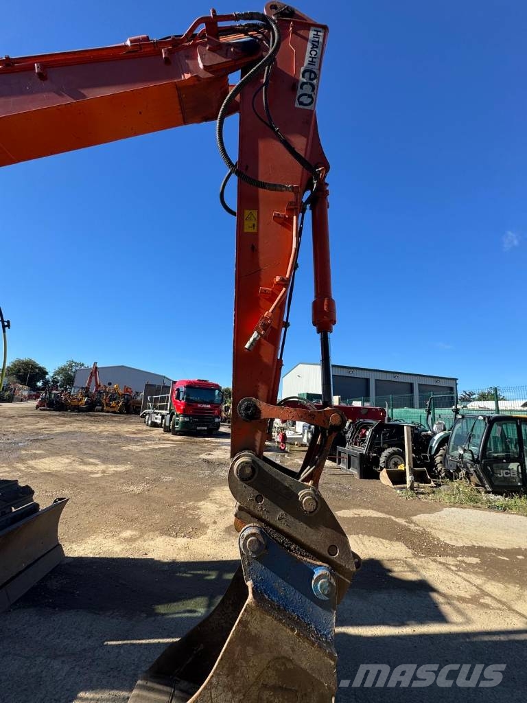 Hitachi ZX 135 US-6 Roomikekskavaatorid