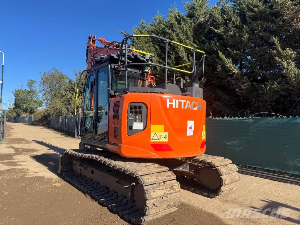 Hitachi ZX 135 US-6 Roomikekskavaatorid
