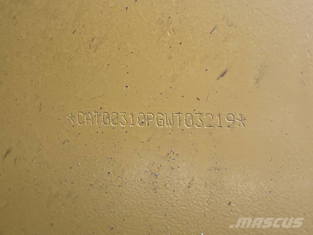 CAT 310-07 حفارات زحافة
