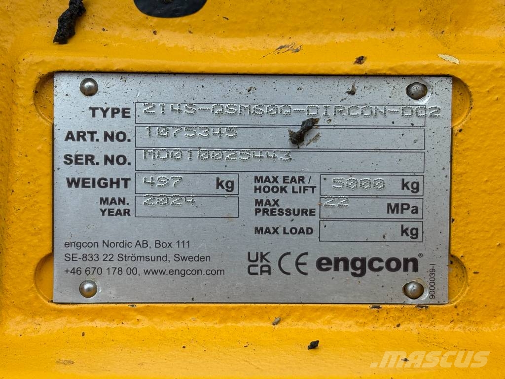 CAT 310-07 حفارات زحافة