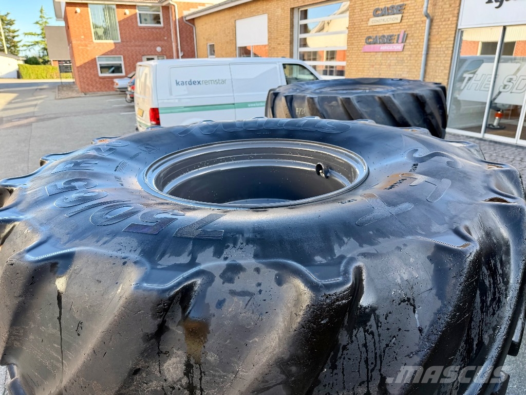 Mitas SFT 750/65 R26 Колеса