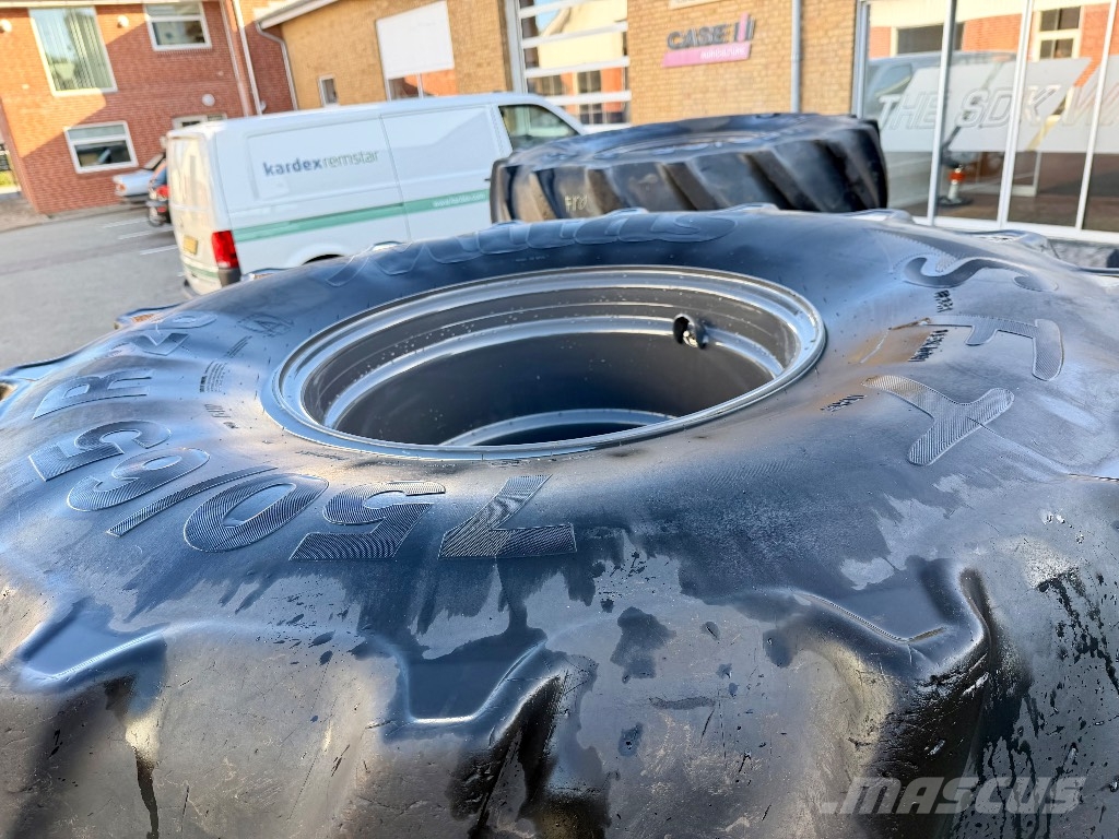 Mitas SFT 750/65 R26 Колеса