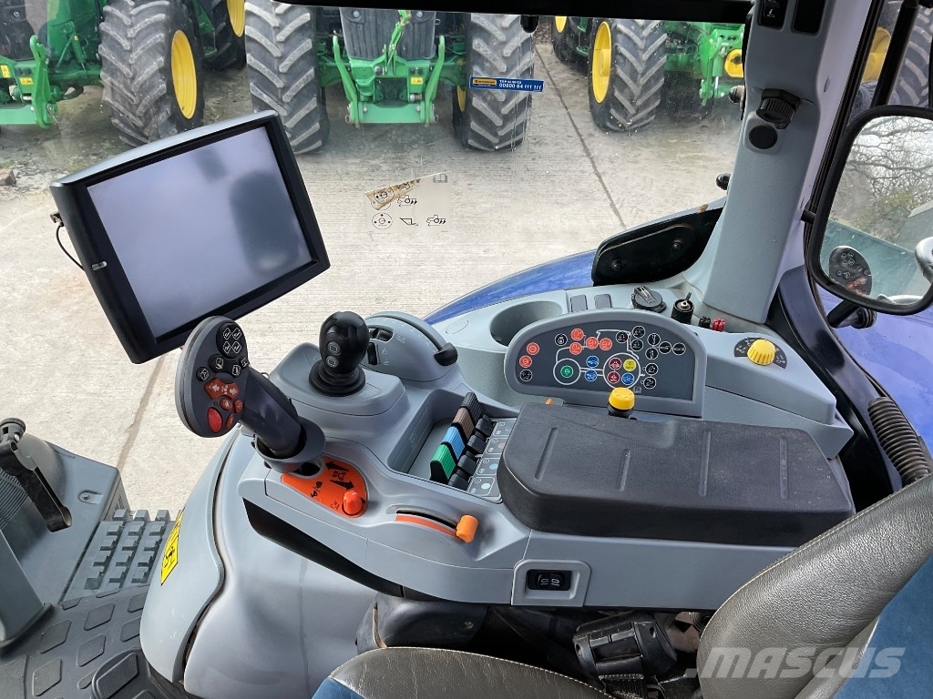 New Holland T 7.315 트랙터