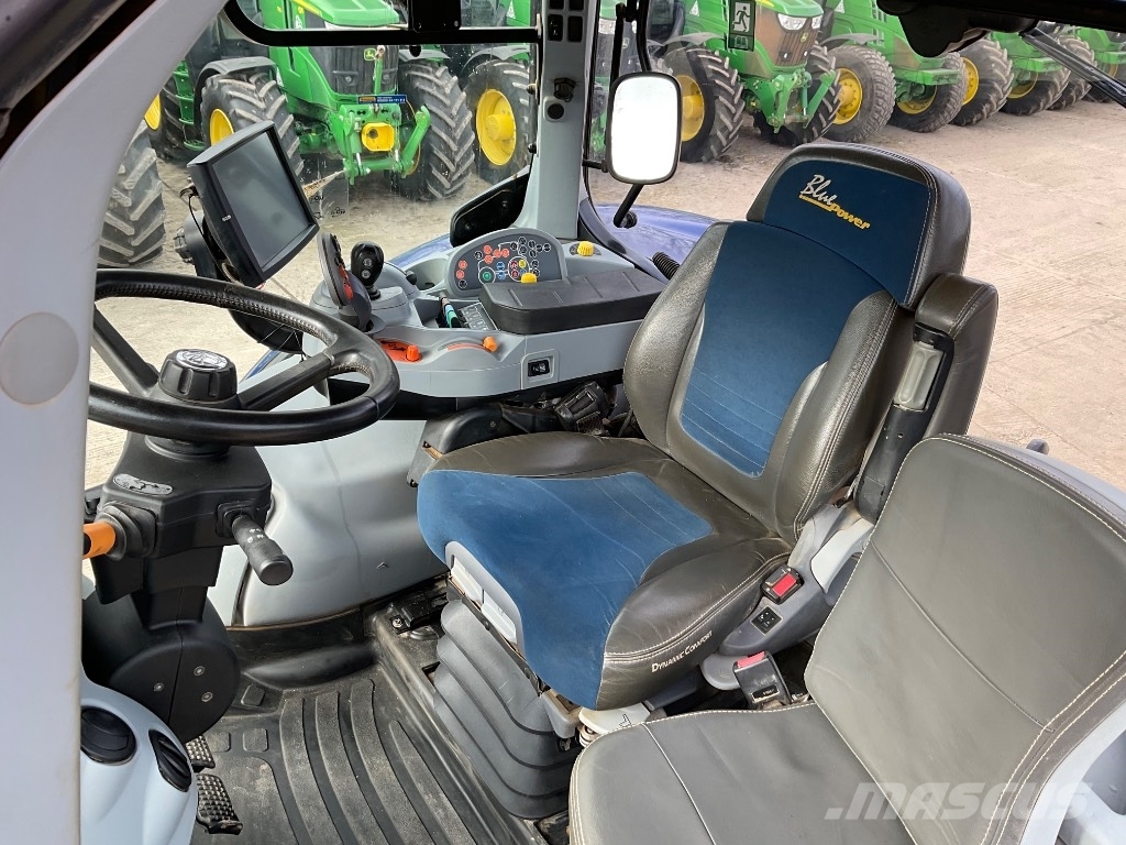 New Holland T 7.315 트랙터