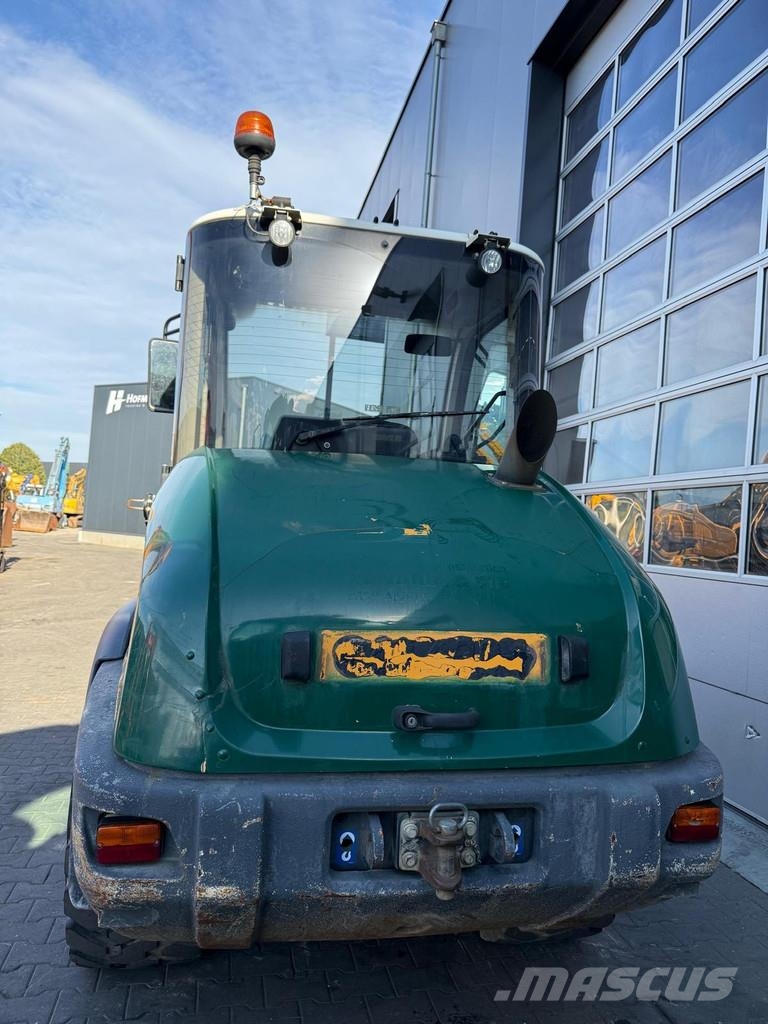Liebherr L506C Kolesni nakladalci