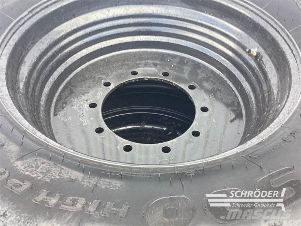 Trelleborg 600/70 R28 + 710/70 R42 Dual wheels /Doppelräder