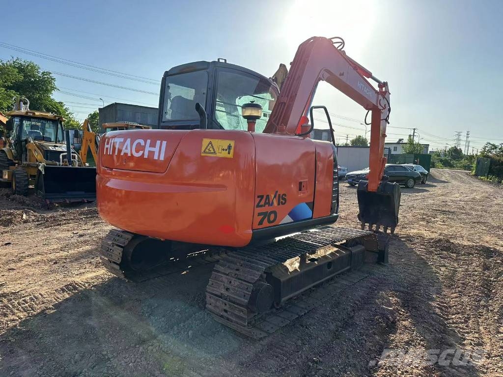 Hitachi ZX 70 Midi bagri 7t – 12t