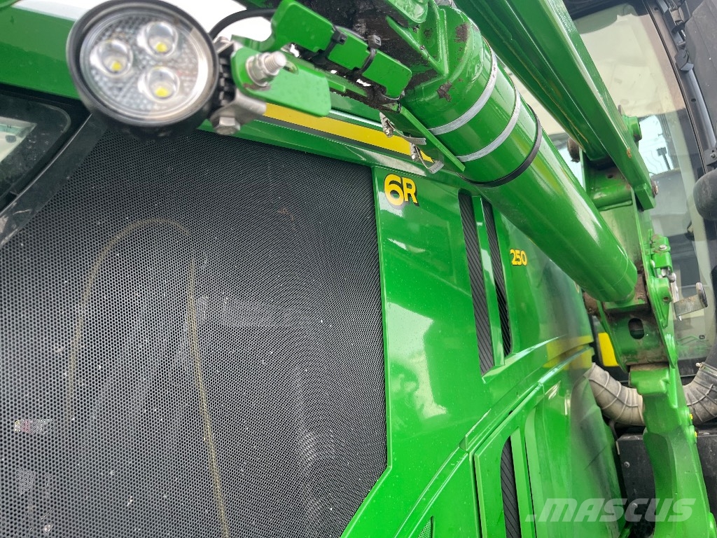 John Deere 6R 250 트랙터