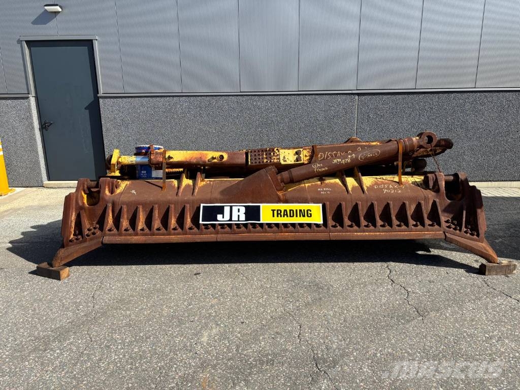 Komatsu D 155 AX-7 Buldožeri guseničari