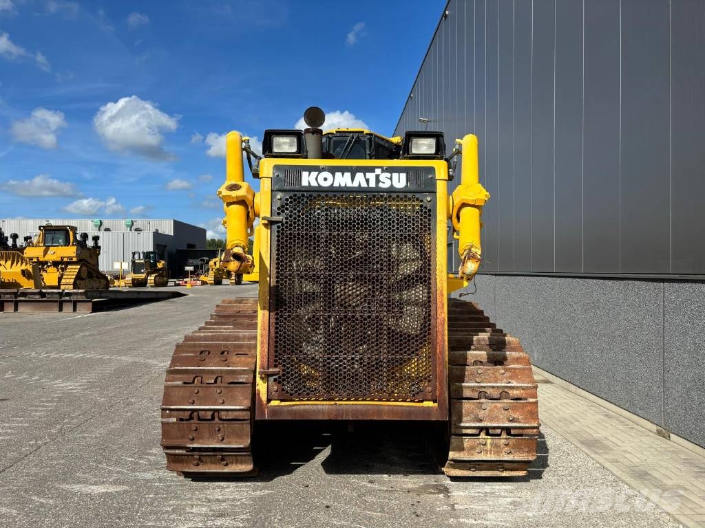 Komatsu D 155 AX-7 Buldožeri guseničari