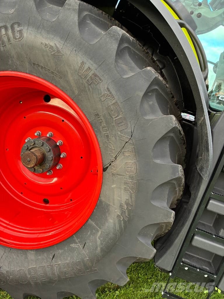 CLAAS AXION 960 Traktori