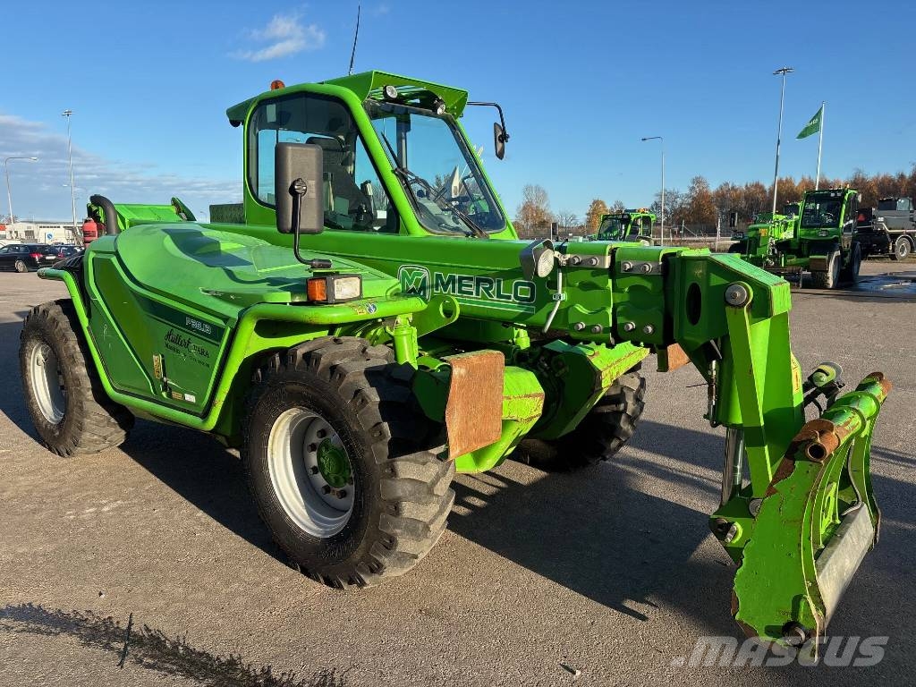 Merlo Teleskoplastare Merlo P38.13 Teleskopiskie manipulatori