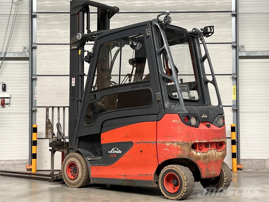 Linde E 25HL-01-600 شاحنات ذات رافعات شوكية تعمل بالكهرباء