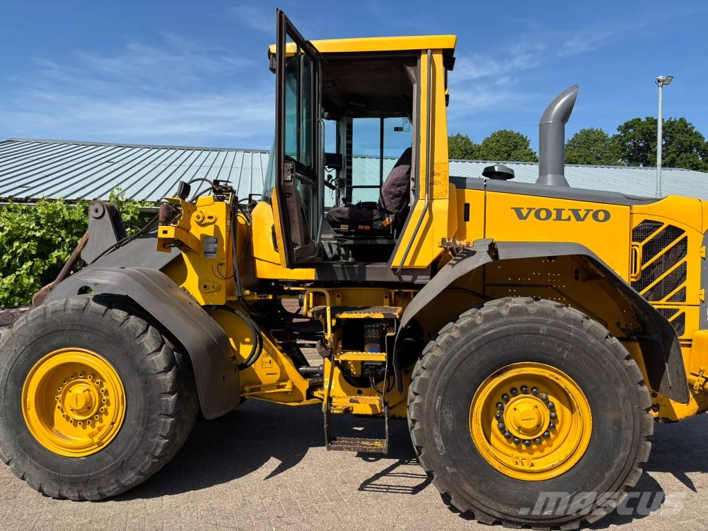 Volvo L 70 F لوادر بعجل