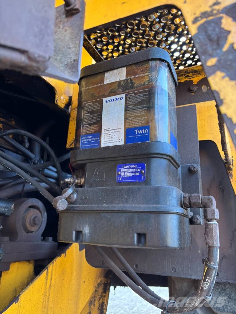 Volvo L 70 F لوادر بعجل