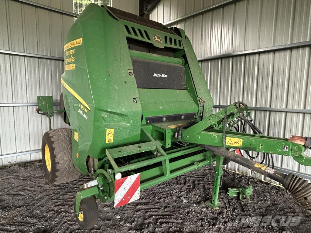 John Deere V 451 M MAXICUT 13 COUTEAUX Rotoempacadoras