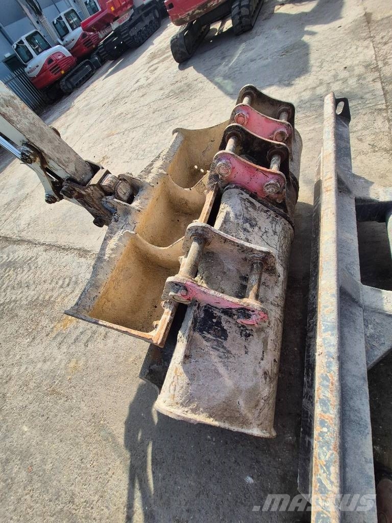 Takeuchi TB 350 R Minigrävare < 7t