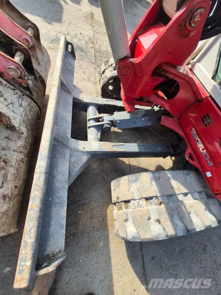 Takeuchi TB 350 R Minigrävare < 7t
