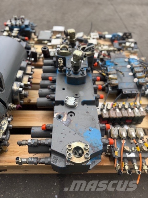 Sennebogen SR 35 W USED HYDRAULIC PARTS VALVE COMPLET Accessoires en onderdelen voor boormachines