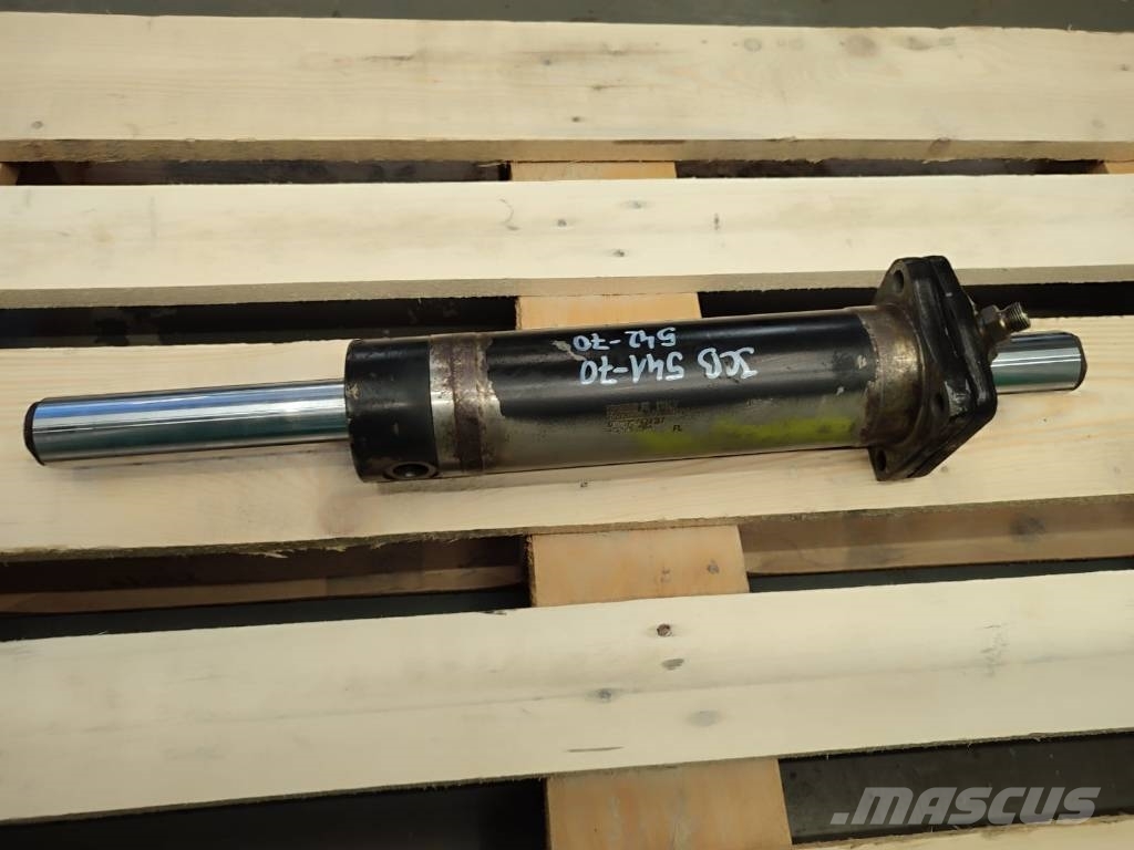 Steering assist cylinder 458 M3584 JCB 542-70 液压
