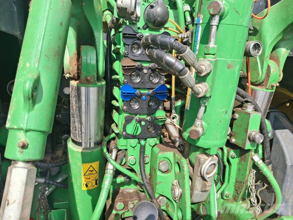 John Deere 6250 R الجرارات