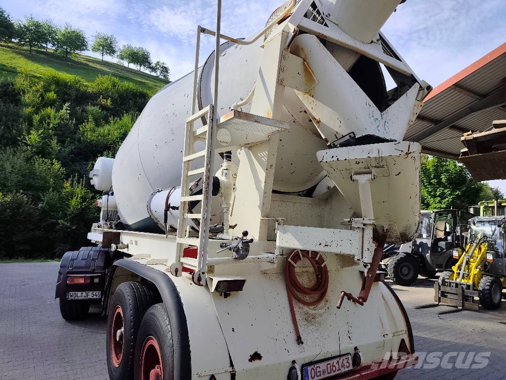 Liebherr HTM Betonmischer Betona/javas maisītāji