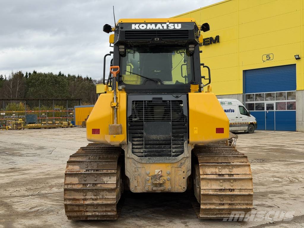 Komatsu D51PX-24E0 Buldooserid